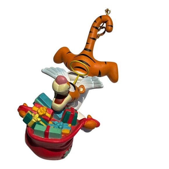 Disney Store Vintage 90s Angel Wing Tigger Ornament Santa Hat Christmas Sack Win - Picture 4 of 4